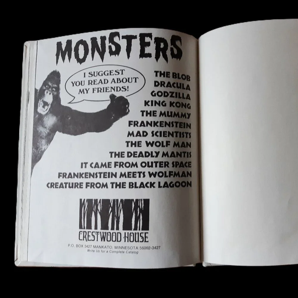 *RARE* Vintage Crestwood House "Monsters" series HC books by Ian Thorne - Horror - Picture 6 of 13
